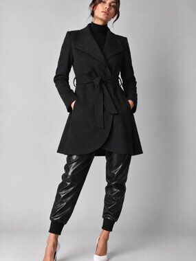 Emmy Deveaux The Hana Coat
